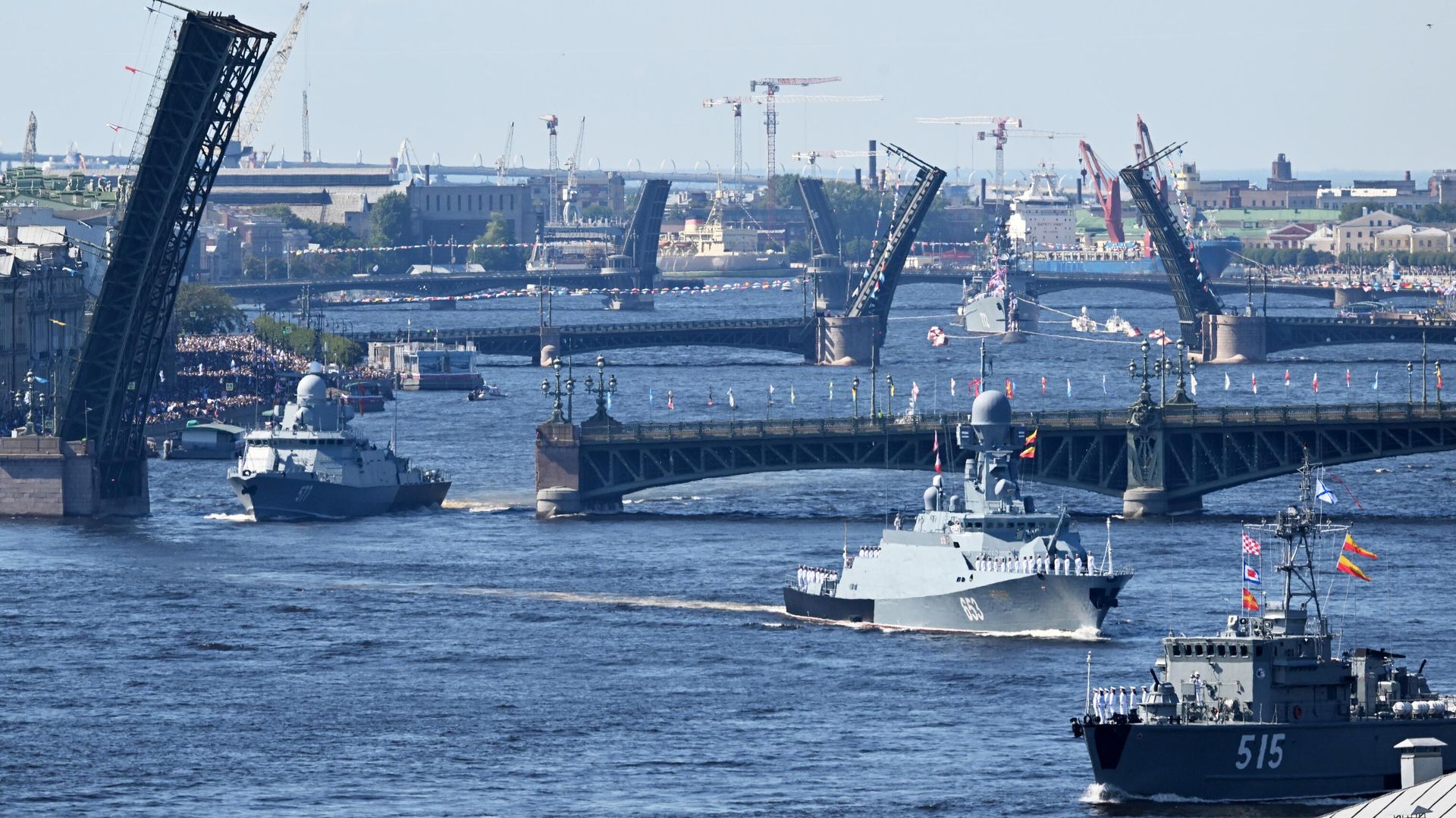 Главный военно-морской парад в честь Дня ВМФ РФ в Санкт-Петербурге Главный военно-морской парад в честь Дня ВМФ РФ в Санкт-Петербурге - РИА Новости, 1920, 15.09.2023