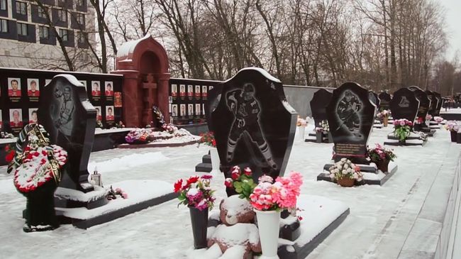 Трагедия под Ярославлем: гибель хоккейной команды Локомотив