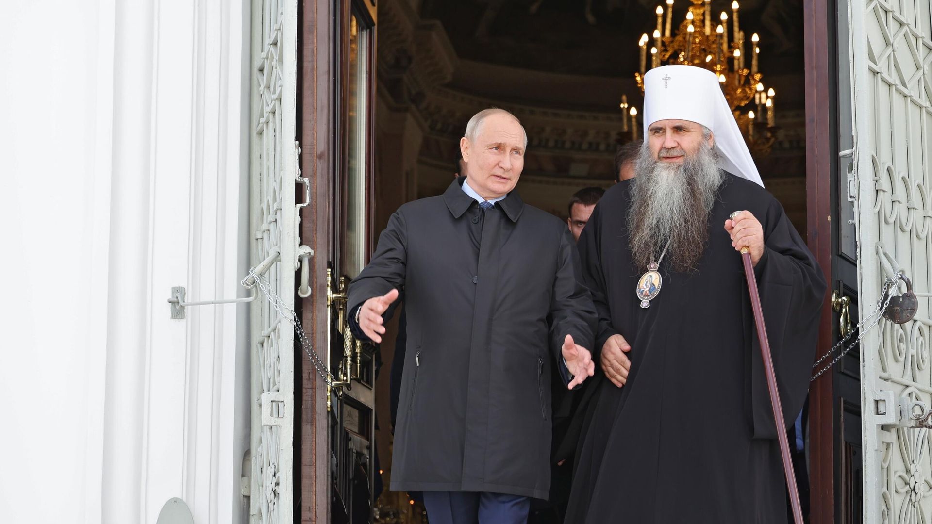 Президент РФ Владимир Путин и митрополит Нижегородский и Арзамасский Георгий Президент РФ Владимир Путин и митрополит Нижегородский и Арзамасский Георгий - РИА Новости, 1920, 08.09.2023