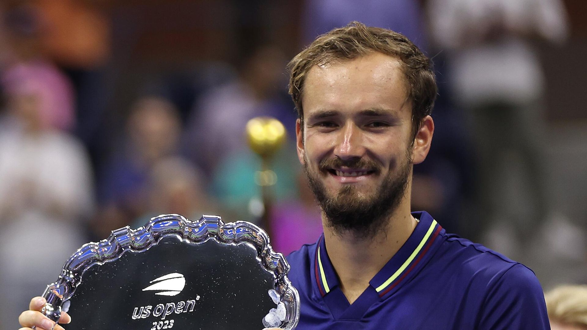 Российский теннисист Даниил Медведев с трофеем вице-чемпиона US Open - РИА Новости, 1920, 01.09.2024