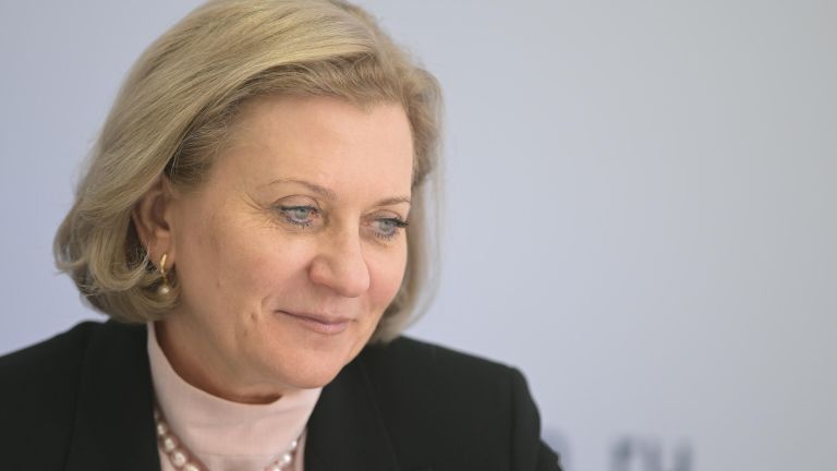 Руководитель Федеральной службы по надзору в сфере защиты прав потребителей и благополучия человека (Роспотребнадзор) - главный государственный санитарный врач РФ Анна Попова