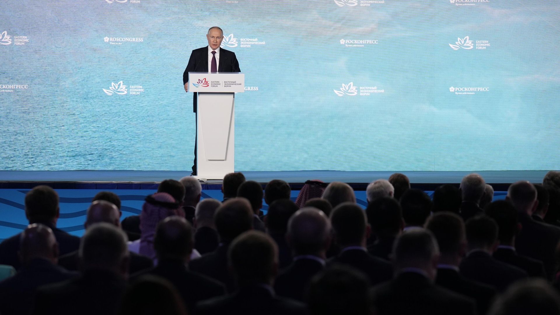Президент РФ Владимир Путин выступает на пленарной сессии VIII Восточного экономического форума Президент РФ Владимир Путин выступает на пленарной сессии VIII Восточного экономического форума - РИА Новости, 1920, 12.09.2023