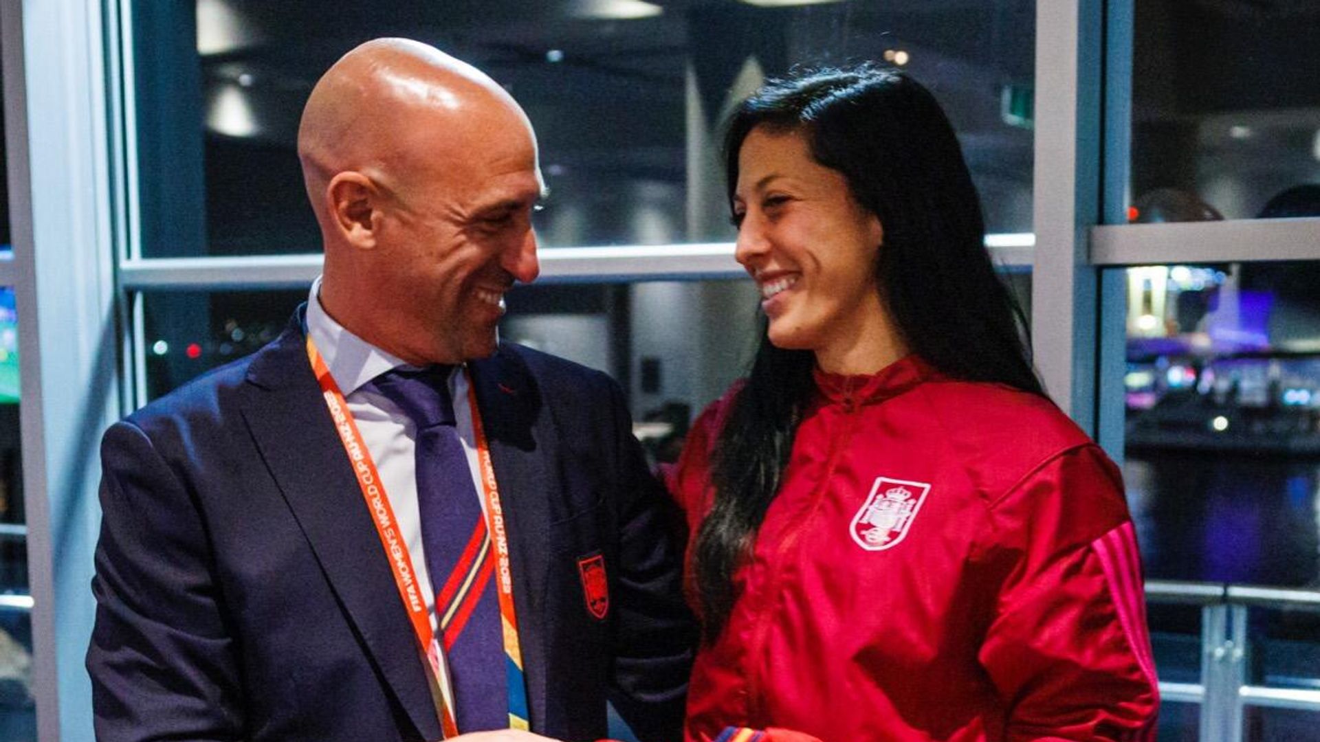 Экс-глава RFEF Луис Рубиалес и футболистка Дженнифер Эрмосо - РИА Новости, 1920, 04.10.2023