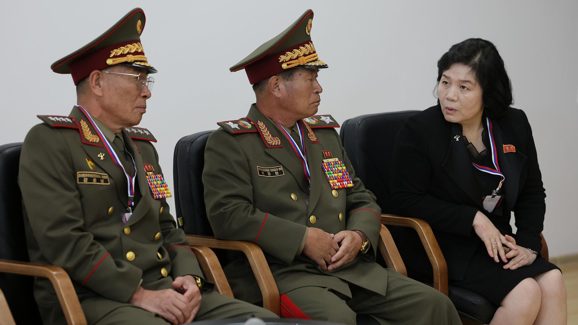 Министр обороны КНДР Кан Сун Нам, маршал сухопутных войск КНДР Пак Чон Чхон и министр иностранных дел КНДР Цой Сон Хи на встрече президента РФ Владимира Путина и председателя Государственного совета КНДР Ким Чен Ына. 13 сентября 2023 Министр обороны КНДР Кан Сун Нам, маршал сухопутных войск КНДР Пак Чон Чхон и министр иностранных дел КНДР Цой Сон Хи на встрече президента РФ Владимира Путина и председателя Государственного совета КНДР Ким Чен Ына. 13 сентября 2023 - РИА Новости, 1920, 13.09.2023