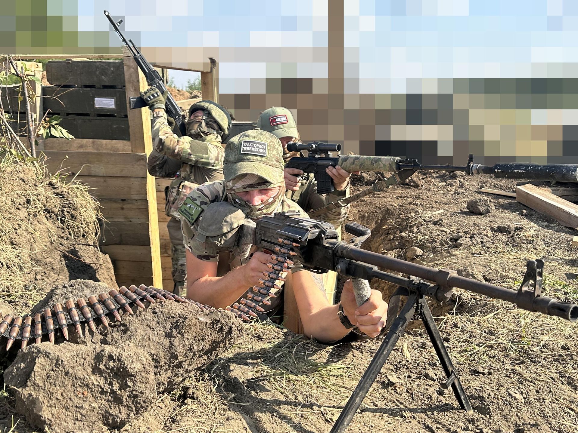Сокол, Молокан и Медик на боевых позициях Сокол, Молокан и Медик на боевых позициях