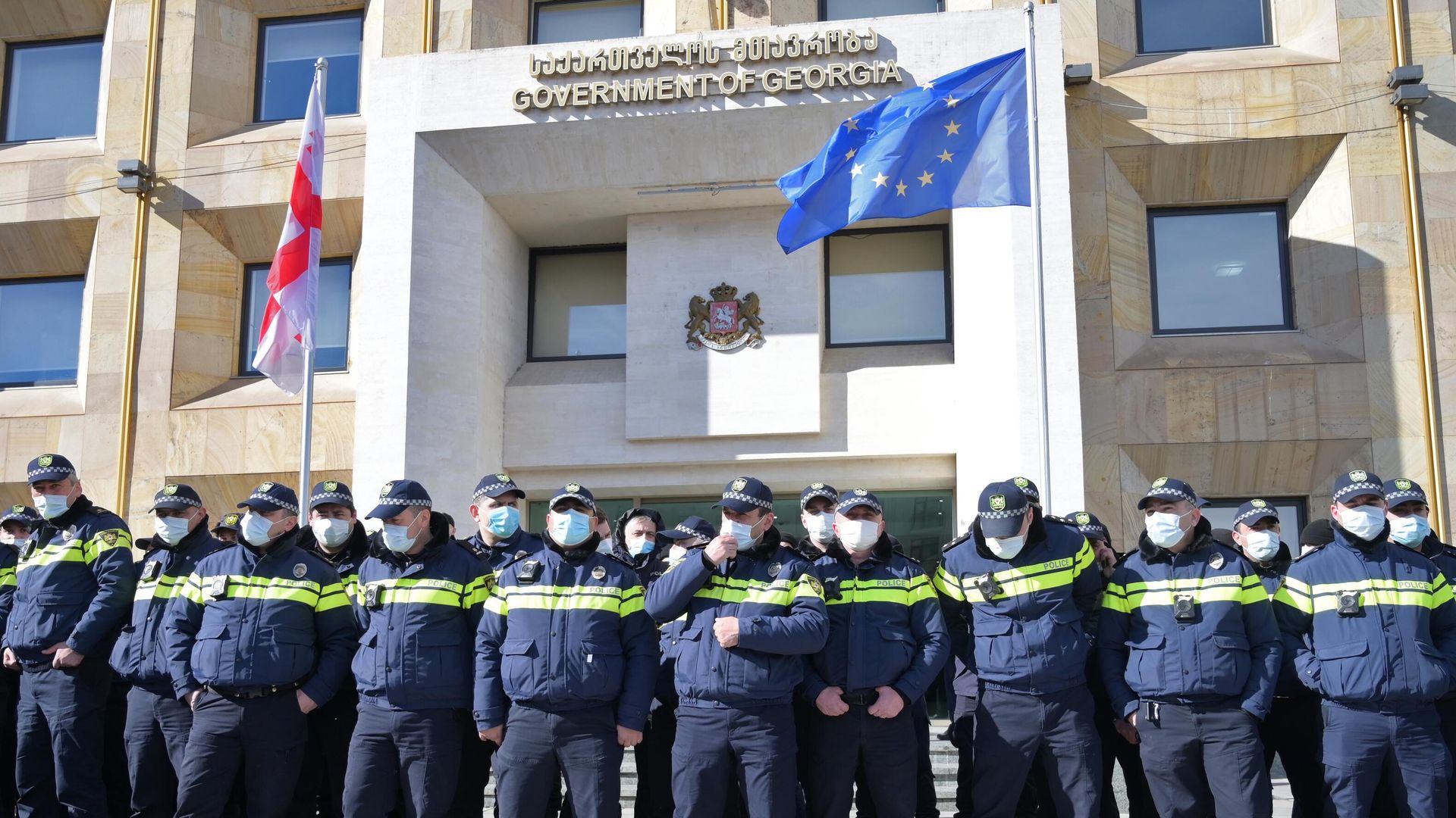 Полицейские у здания администрации правительства Грузии в Тбилиси Полицейские у здания администрации правительства Грузии в Тбилиси - РИА Новости, 1920, 19.09.2023
