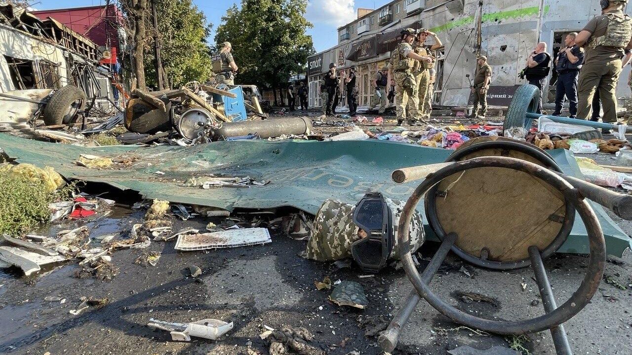 Последствия удара по рынку в Константиновке Последствия удара по рынку в Константиновке - РИА Новости, 1920, 19.09.2023