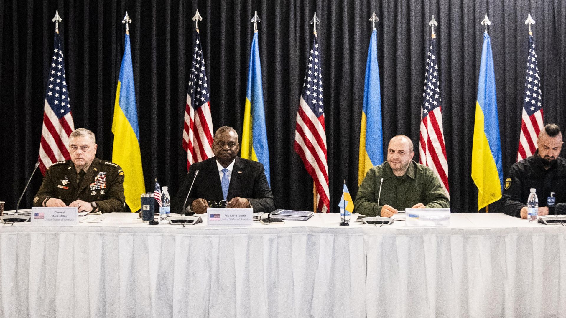 Заседание контактной группы по Украине на авиабазе Рамштайн в Германии. 19 сентября 2023 Заседание контактной группы по Украине на авиабазе Рамштайн в Германии. 19 сентября 2023 - РИА Новости, 1920, 19.09.2023