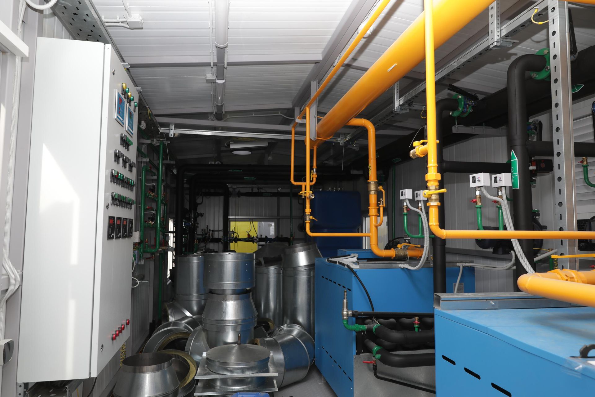 Специалисты Мосгаза реконструировали котельную Донецке Специалисты Мосгаза реконструировали котельную Донецке - РИА Новости, 1920, 21.09.2023