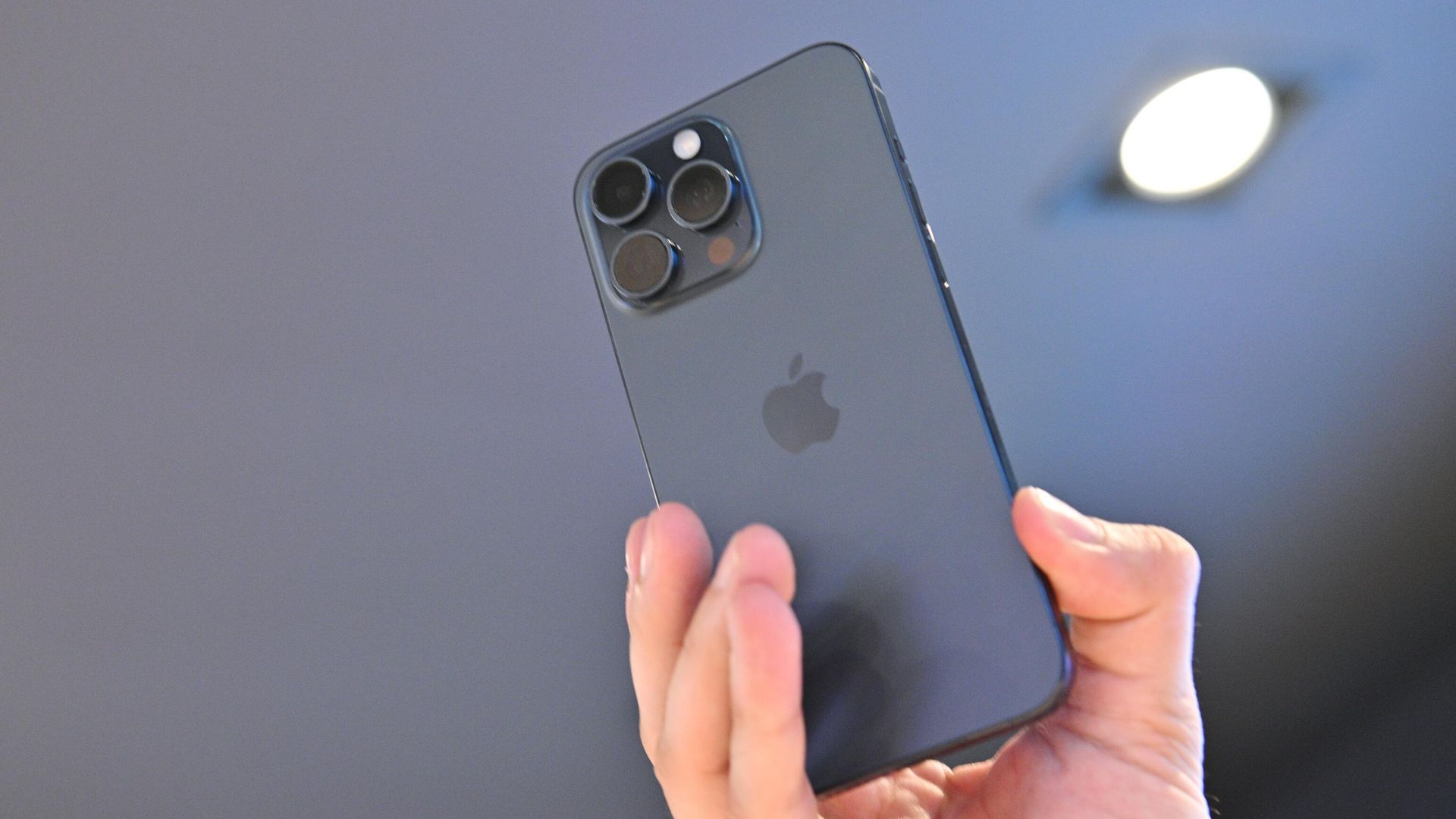 Смартфон iPhone 15 - РИА Новости, 1920, 23.07.2024