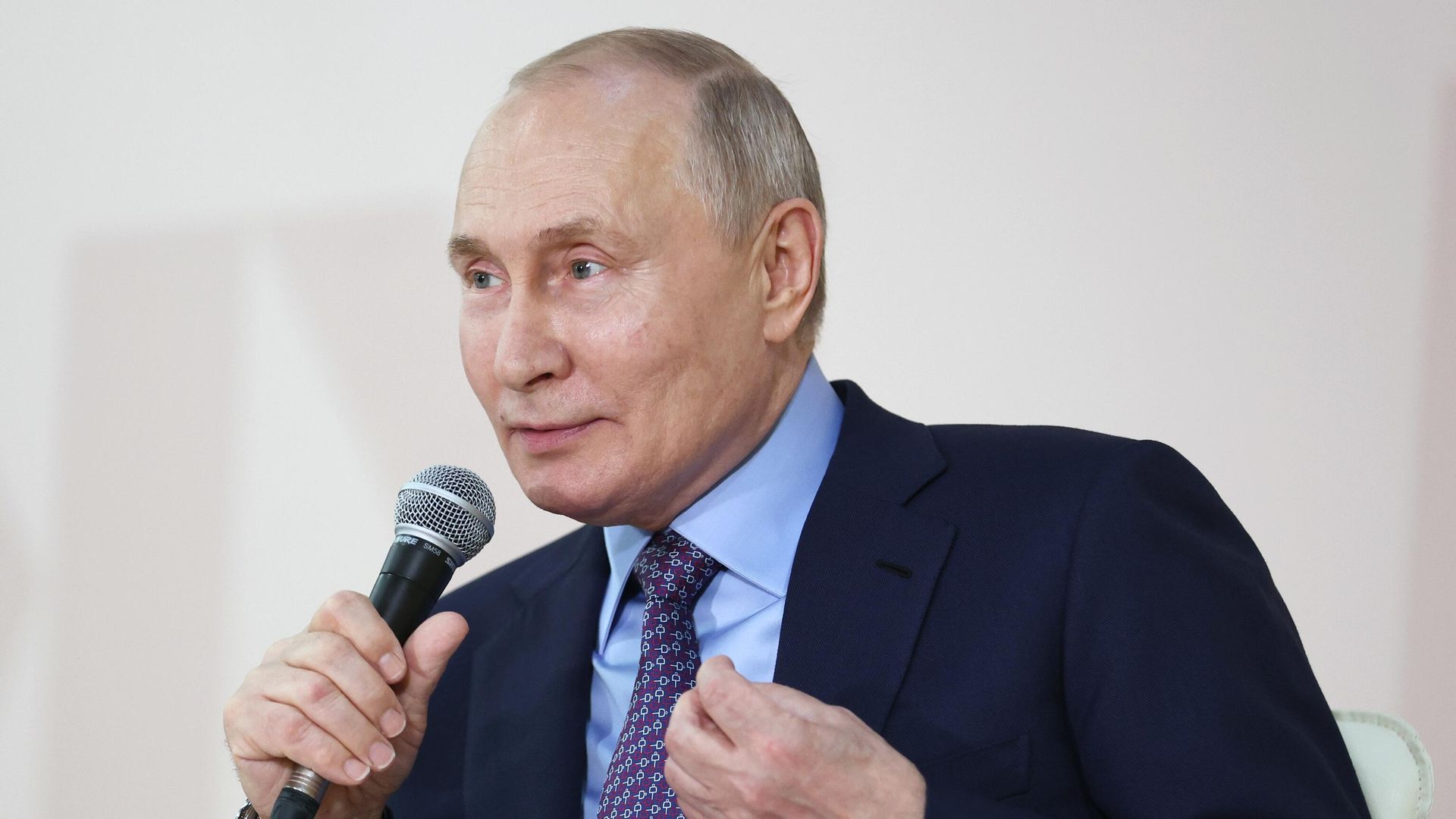 Рабочая поездка президента России Владимира Путина в Великий Новгород Рабочая поездка президента России Владимира Путина в Великий Новгород - РИА Новости, 1920, 21.09.2023
