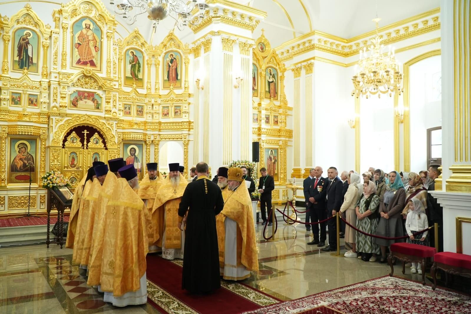 Патриаршая служба в Богоявленском соборе в кремле города Костромы Патриаршая служба в Богоявленском соборе в кремле города Костромы - РИА Новости, 1920, 24.09.2023