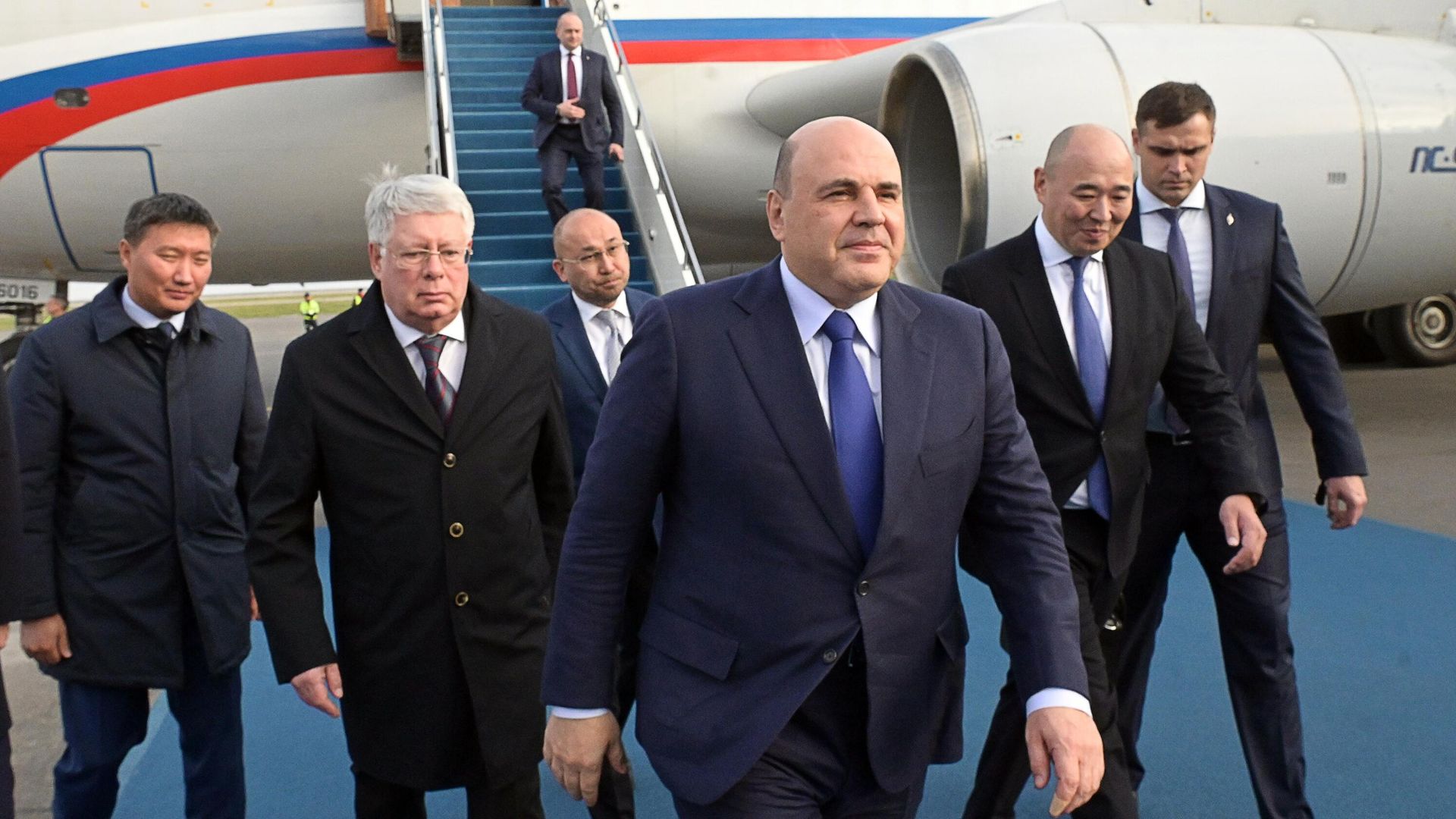 Председатель правительства РФ Михаил Мишустин на церемонии встречи в аэропорту Астаны. 24 сентября 2023 Председатель правительства РФ Михаил Мишустин на церемонии встречи в аэропорту Астаны. 24 сентября 2023 - РИА Новости, 1920, 24.09.2023