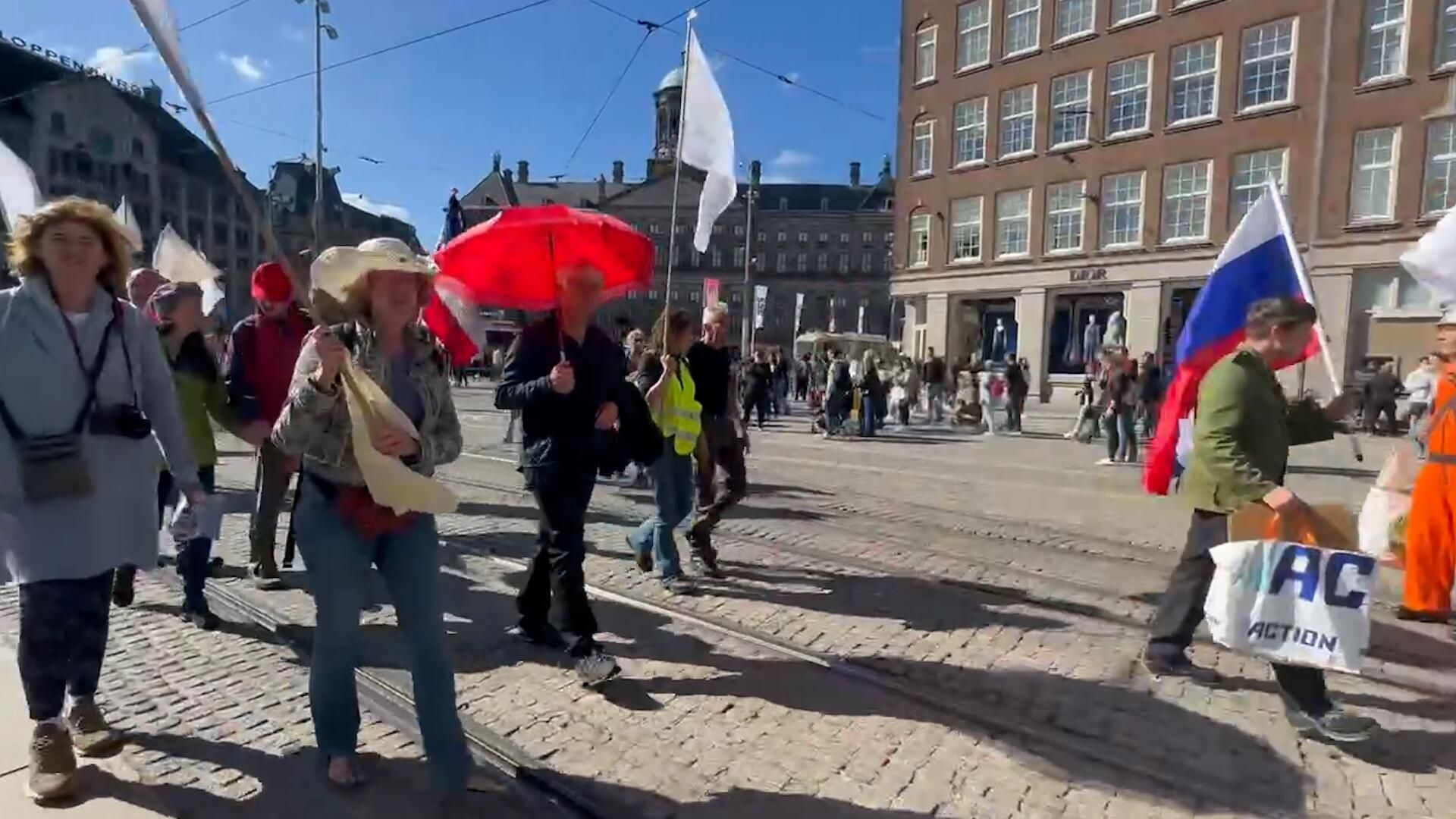 Митинг в Амстердаме против поставок оружия на Украину Митинг в Амстердаме против поставок оружия на Украину - РИА Новости, 1920, 24.09.2023