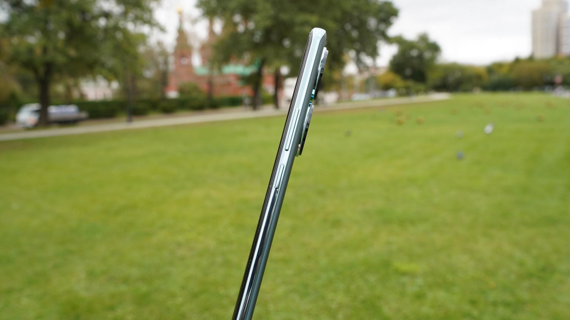 Смартфон HONOR 90 Смартфон HONOR 90 - РИА Новости, 1920, 25.09.2023
