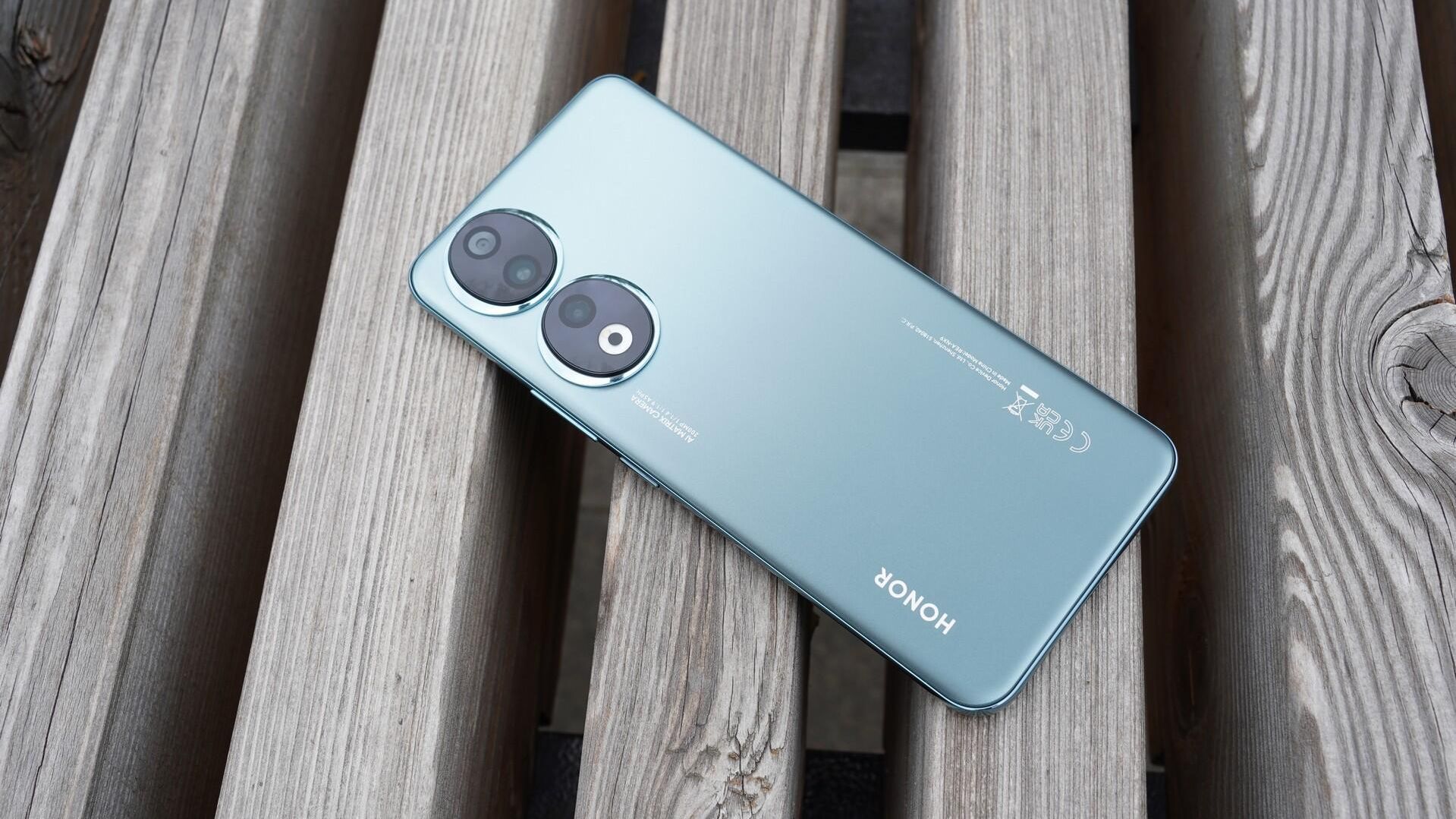 Смартфон HONOR 90 Смартфон HONOR 90 - РИА Новости, 1920, 29.09.2023