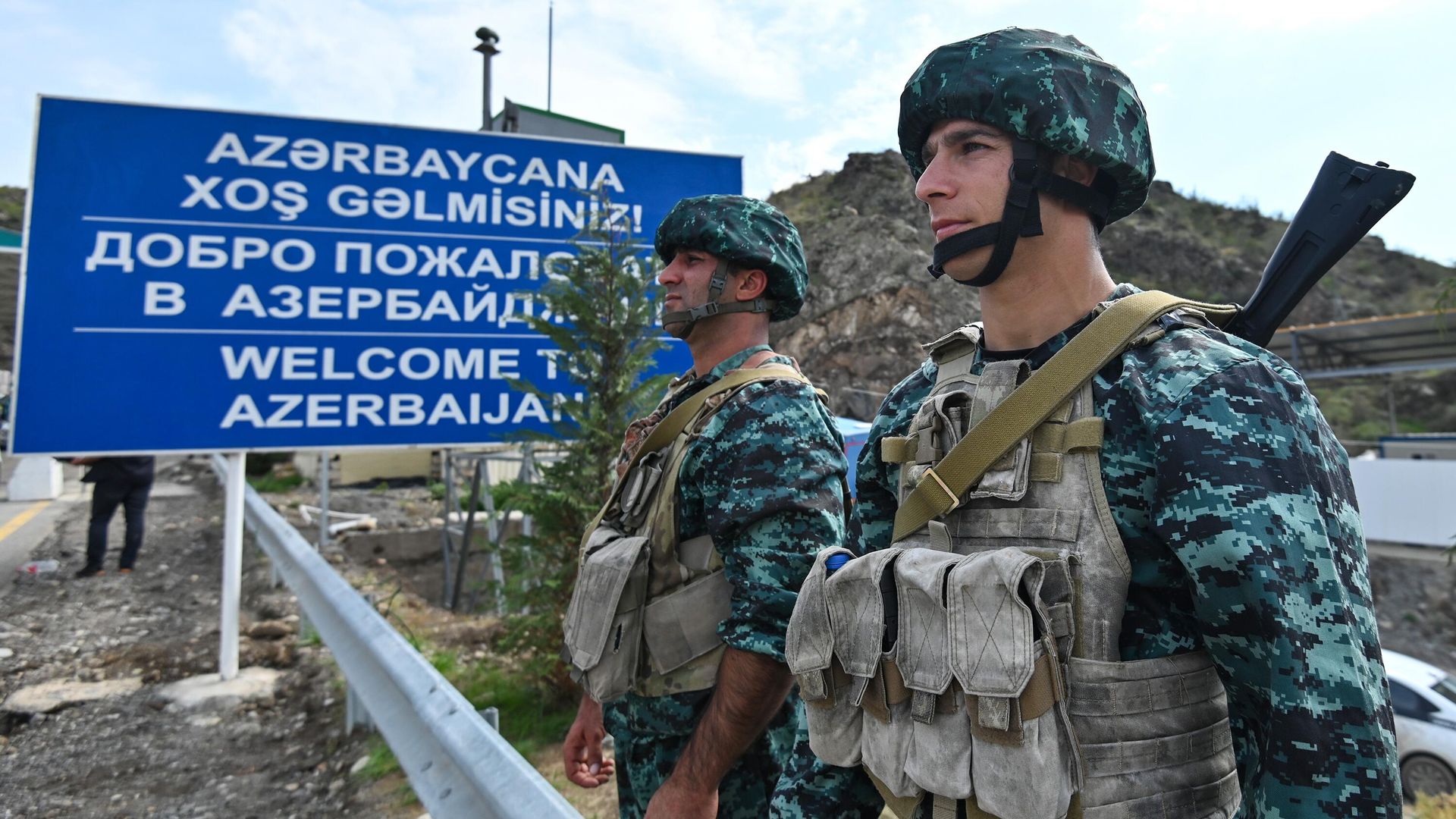 Сотрудники пограничной службы Азербайджана Сотрудники пограничной службы Азербайджана - РИА Новости, 1920, 14.10.2023