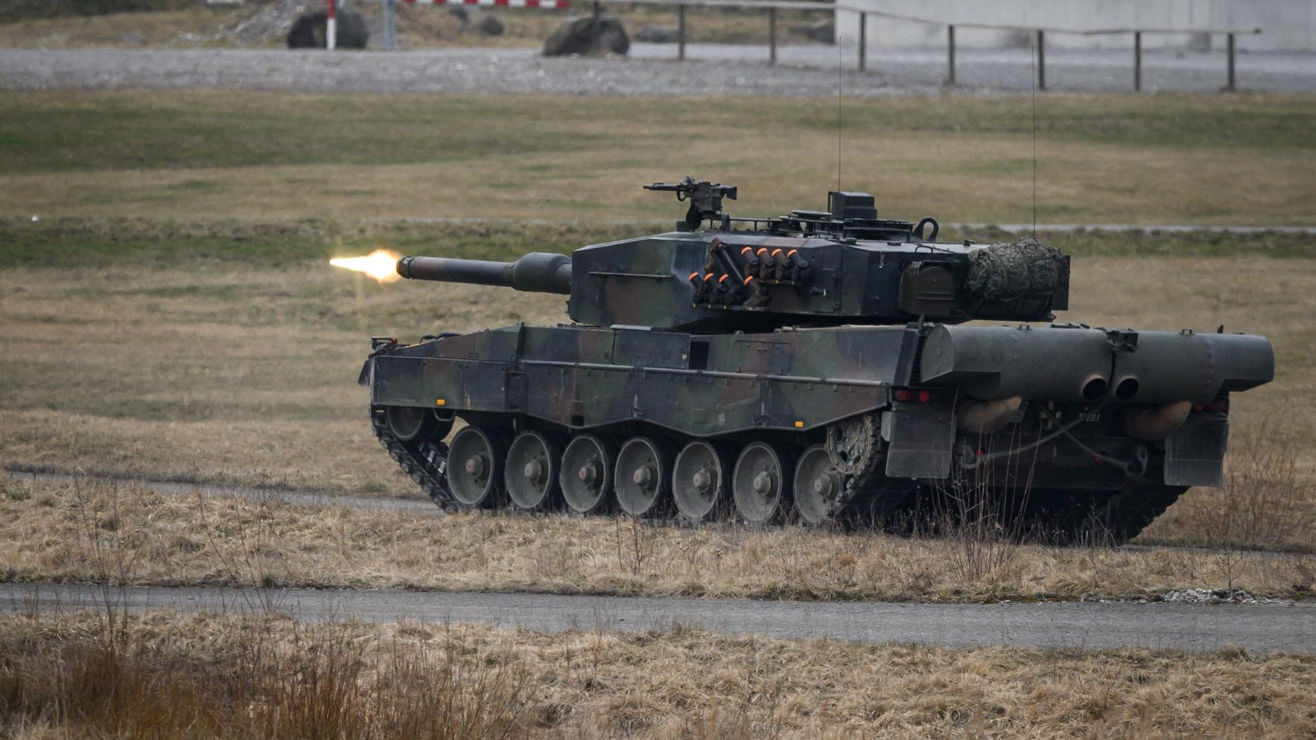 Танк Leopard 2 швейцарской армии - РИА Новости, 1920, 27.09.2023