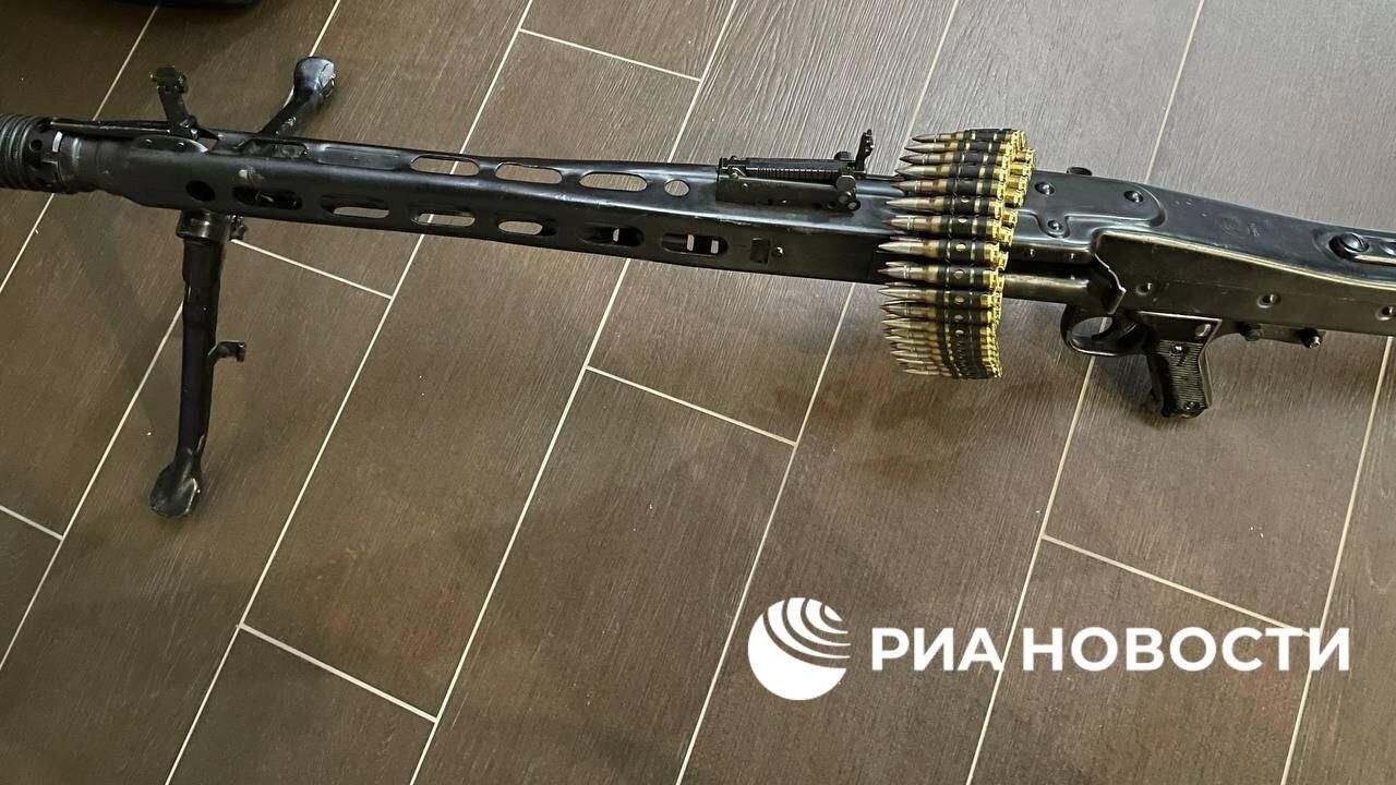 Сдавшиеся в плен на направлении Сватово – Кременная украинские военные принесли с собой западное оружие Сдавшиеся в плен на направлении Сватово – Кременная украинские военные принесли с собой западное оружие - РИА Новости, 1920, 28.09.2023