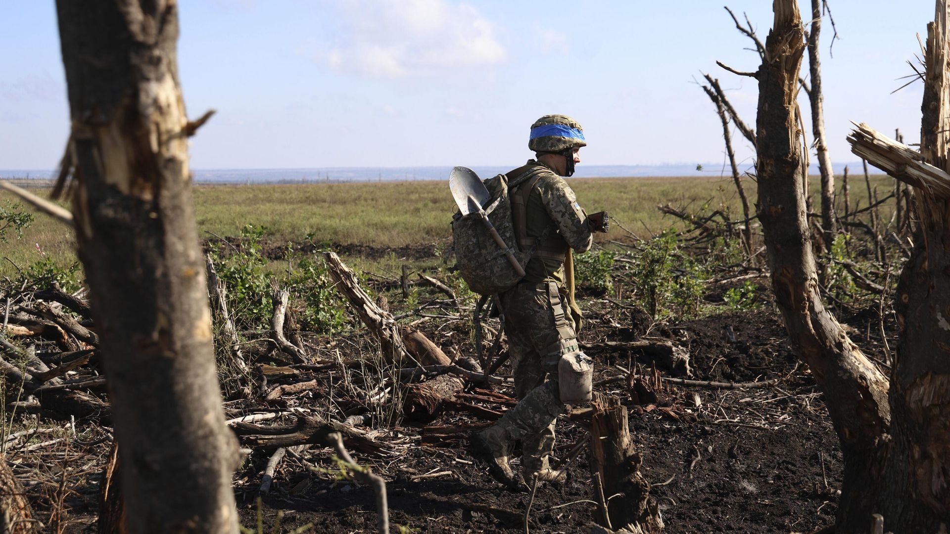 Украинский военнослужащий на линии фронта Украинский военнослужащий на линии фронта - РИА Новости, 1920, 29.09.2023