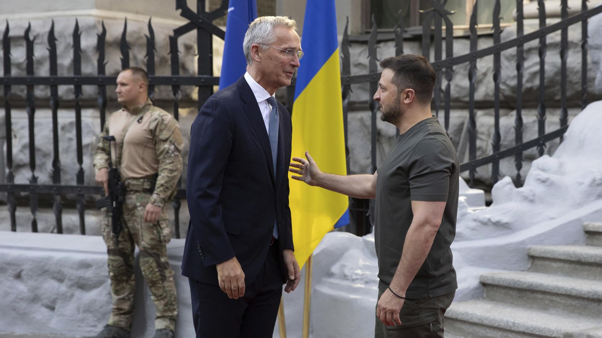 Генеральный секретарь НАТО Йенс Столтенберг и президент Украины Владимир Зеленский Генеральный секретарь НАТО Йенс Столтенберг и президент Украины Владимир Зеленский - РИА Новости, 1920, 29.11.2023