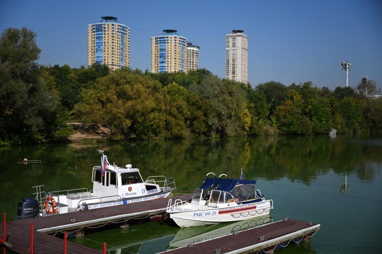Станция Строгино Московской городской поисково-спасательной службы на водных объектах