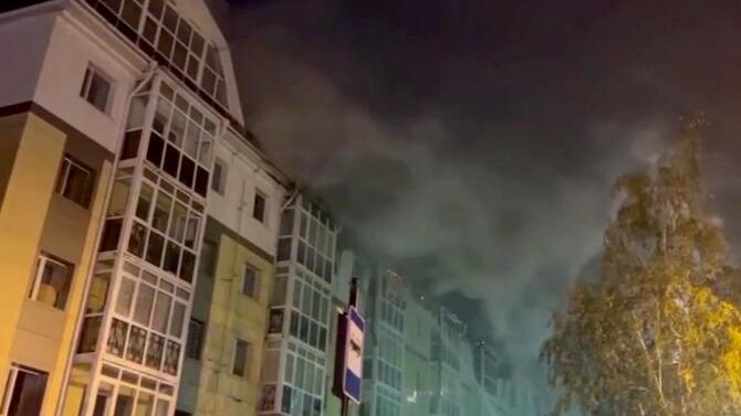 Ликвидация пожара в результате взрыва газа в жилом доме в Тобольске Тюменской области. 1 октября 2023 Ликвидация пожара в результате взрыва газа в жилом доме в Тобольске Тюменской области. 1 октября 2023 - РИА Новости, 1920, 01.10.2023