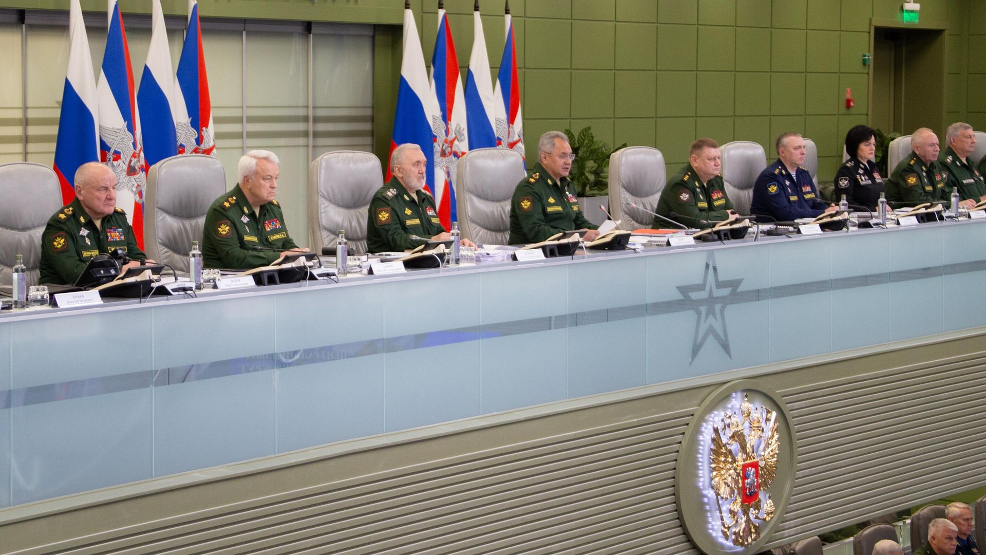 Министр обороны РФ Сергей Шойгу проводит селекторное совещание в Национальном центре управления обороной РФ. 3 октября 2023 Министр обороны РФ Сергей Шойгу проводит селекторное совещание в Национальном центре управления обороной РФ. 3 октября 2023 - РИА Новости, 1920, 03.10.2023