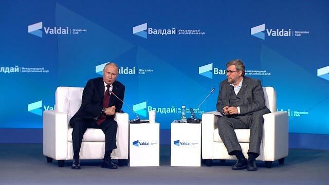 Путин об отношениях с Японией и навыках плотника Путин об отношениях с Японией и навыках плотника - РИА Новости, 1920, 05.10.2023