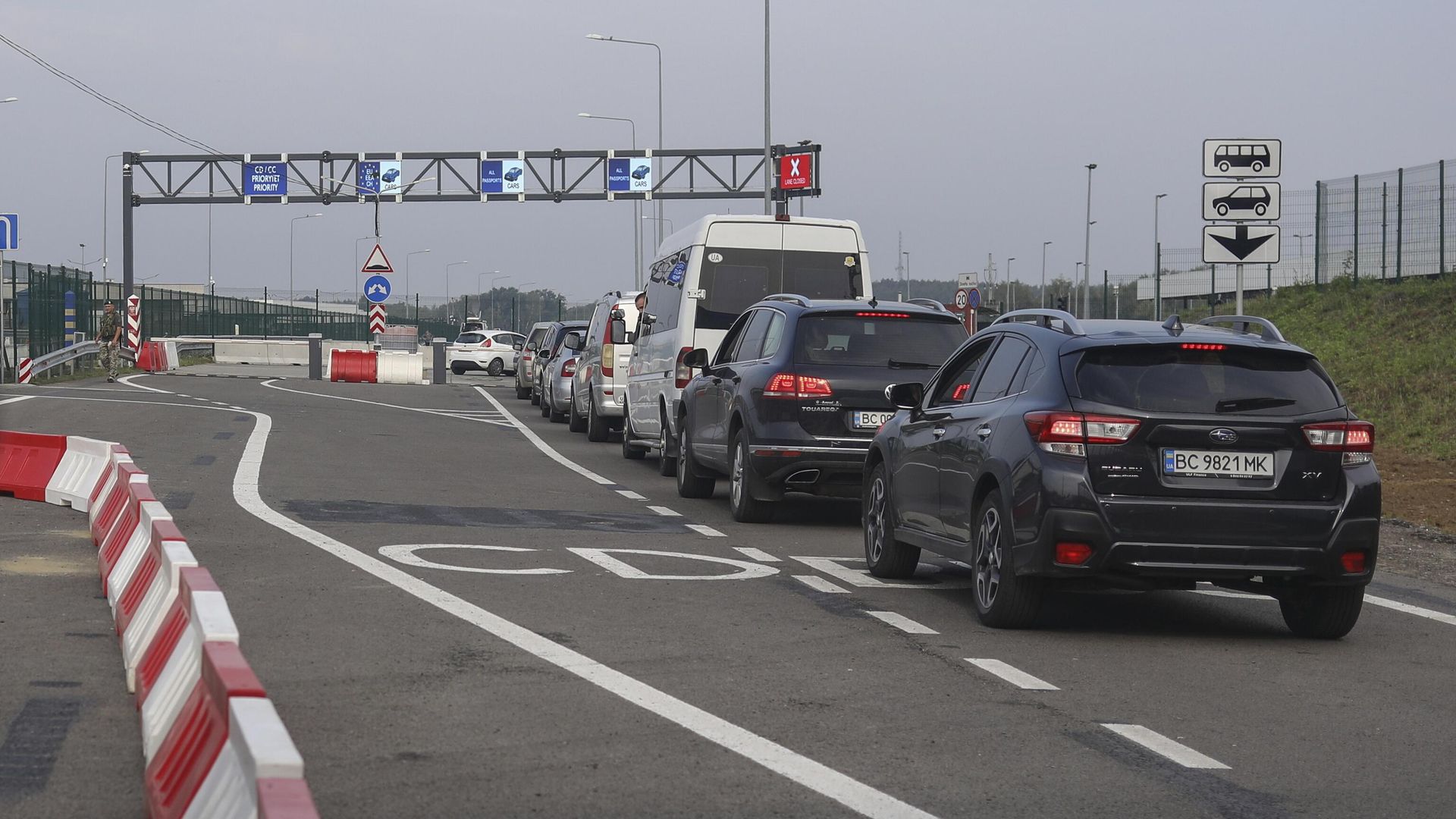 Автомобили на украинской границе Автомобили на украинской границе - РИА Новости, 1920, 30.12.2023