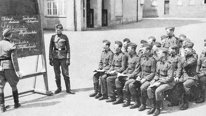 Разведывательно-диверсионная школа Абвера Разведывательно-диверсионная школа Абвера - РИА Новости, 1920, 08.10.2023