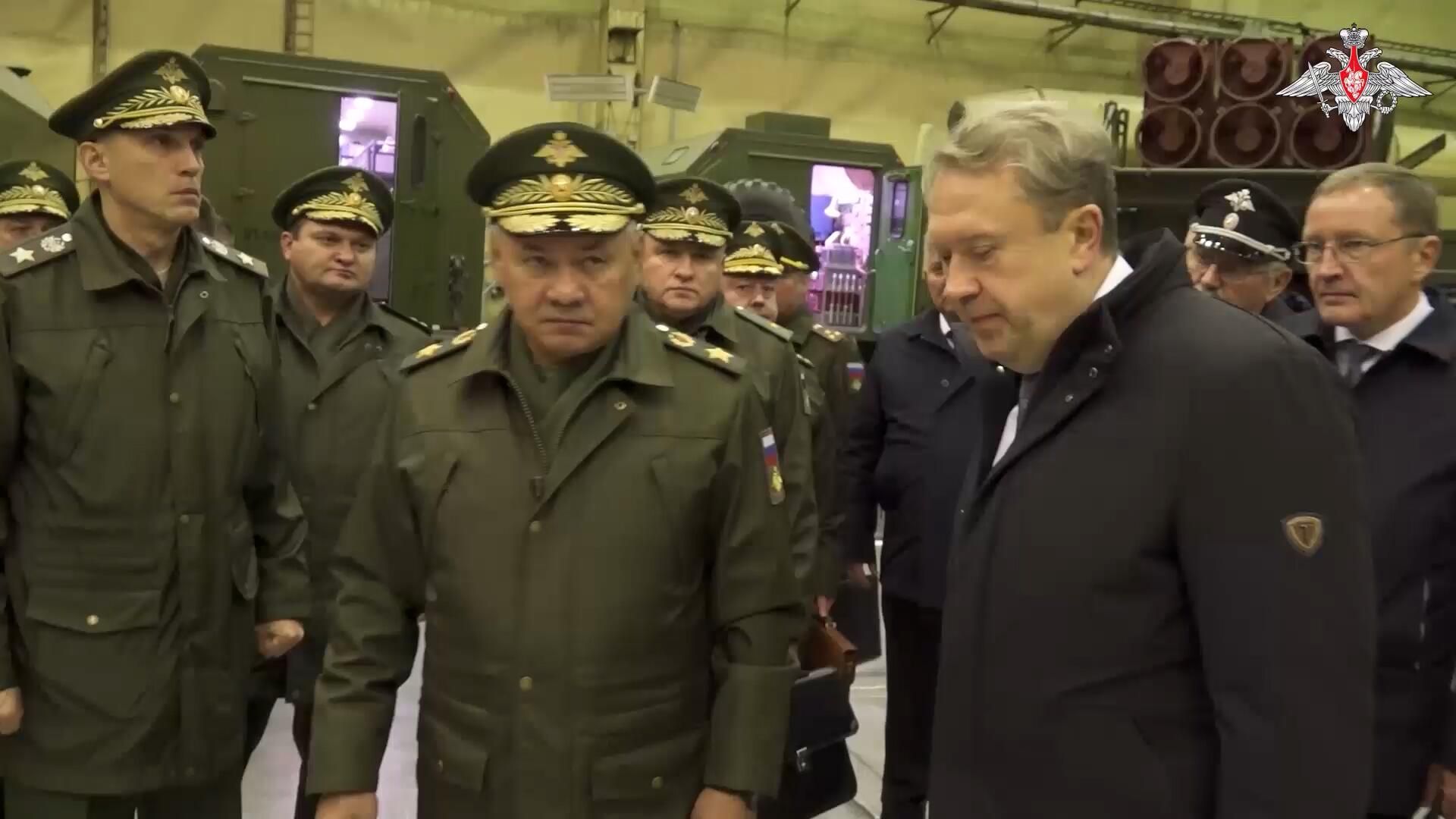 Сергей Шойгу на предприятии Алмаз-Антей в Ульяновске Сергей Шойгу на предприятии Алмаз-Антей в Ульяновске - РИА Новости, 1920, 10.10.2023
