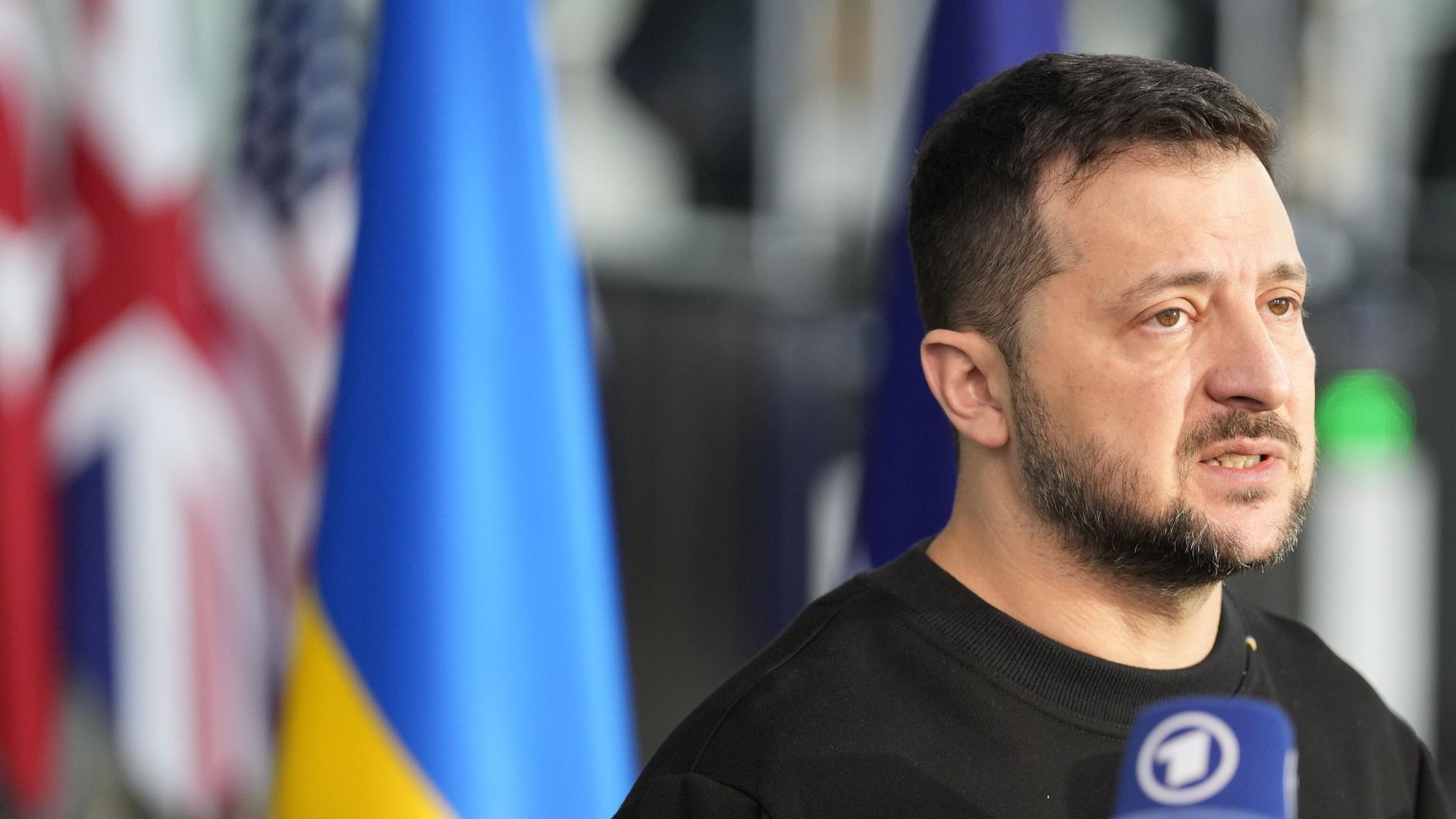 Президент Украины Владимир Зеленский в штаб-квартире НАТО в Брюсселе Президент Украины Владимир Зеленский в штаб-квартире НАТО в Брюсселе - РИА Новости, 1920, 03.11.2023