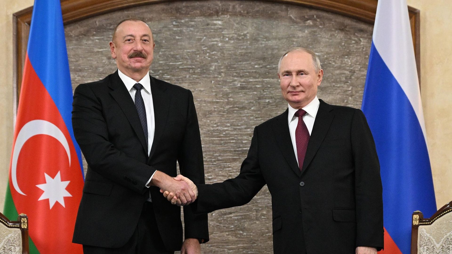 Президент РФ Владимир Путин и президент Азербайджанской Республики Ильхам Алиев Президент РФ Владимир Путин и президент Азербайджанской Республики Ильхам Алиев - РИА Новости, 1920, 09.10.2025
