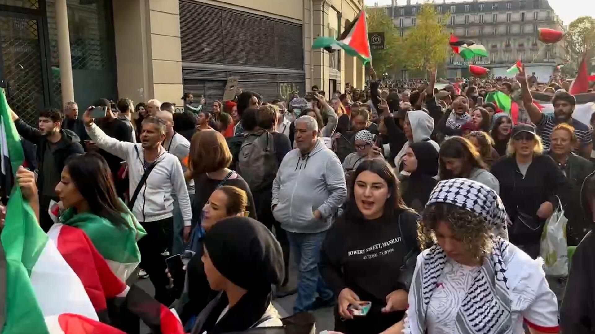 Массовый митинг в Париже в поддержку Палестины Массовый митинг в Париже в поддержку Палестины - РИА Новости, 1920, 12.10.2023
