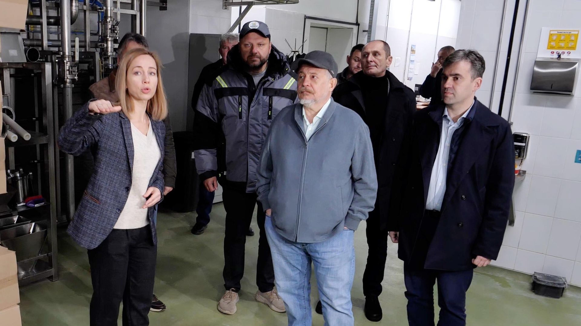 Представители компании Румелко Агрона крупнейшем в Иваново перерабатывающем предприятии, на котором вновь планируется наладить производство Представители компании Румелко Агрона крупнейшем в Иваново перерабатывающем предприятии, на котором вновь планируется наладить производство - РИА Новости, 1920, 14.10.2023