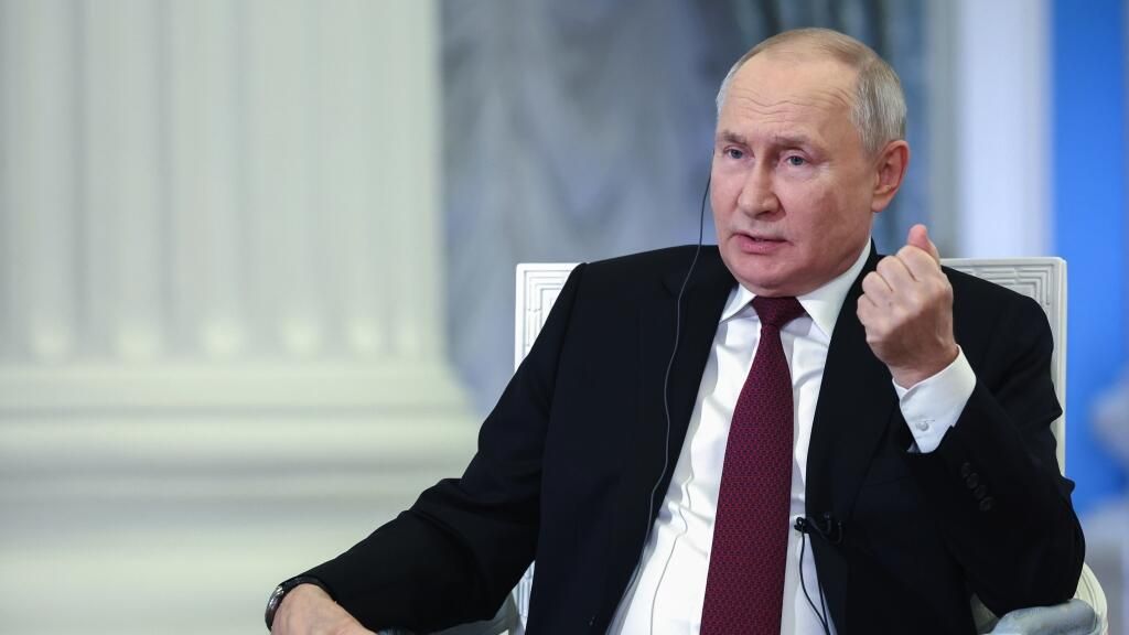 Путин о колоссальных потерях украинской армии - РИА Новости, 1920, 16.10.2023