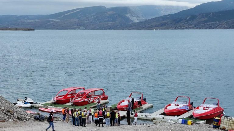 Дагестан, морская прогулка по Чиркейскому водохранилищу Дагестан, морская прогулка по Чиркейскому водохранилищу