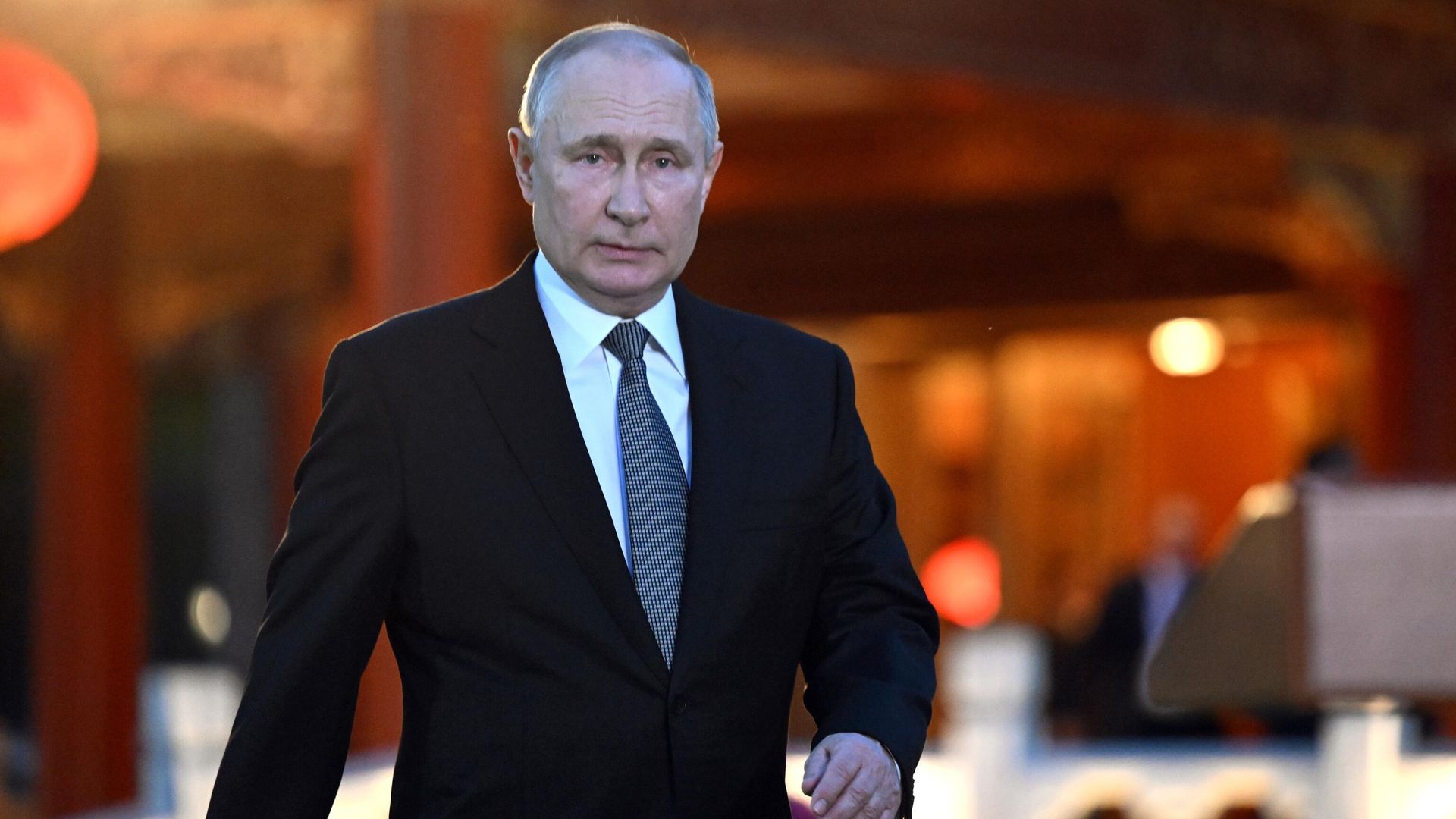 Президент РФ Владимир Путин перед встречей с журналистами после III Международного форума Один пояс, один путь в Пекине. 18 октября 2023 - РИА Новости, 1920, 18.10.2023
