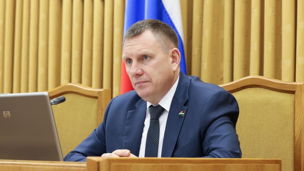 Председатель законодательного собрания Калужской области Геннадий Новосельцев Председатель законодательного собрания Калужской области Геннадий Новосельцев - РИА Новости, 1920, 18.06.2026