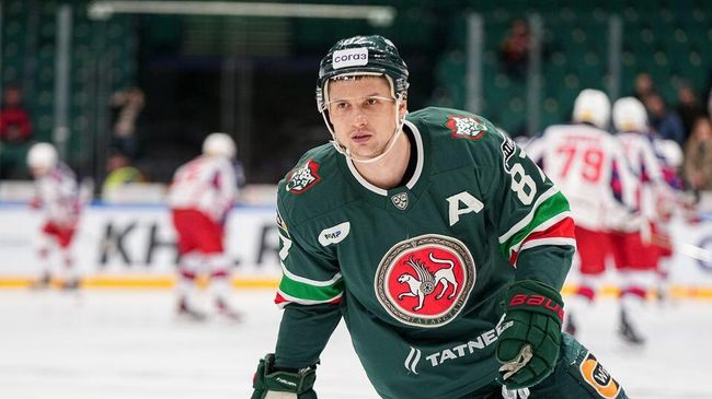 Хоккеист Ак Барса Вадим Шипачев