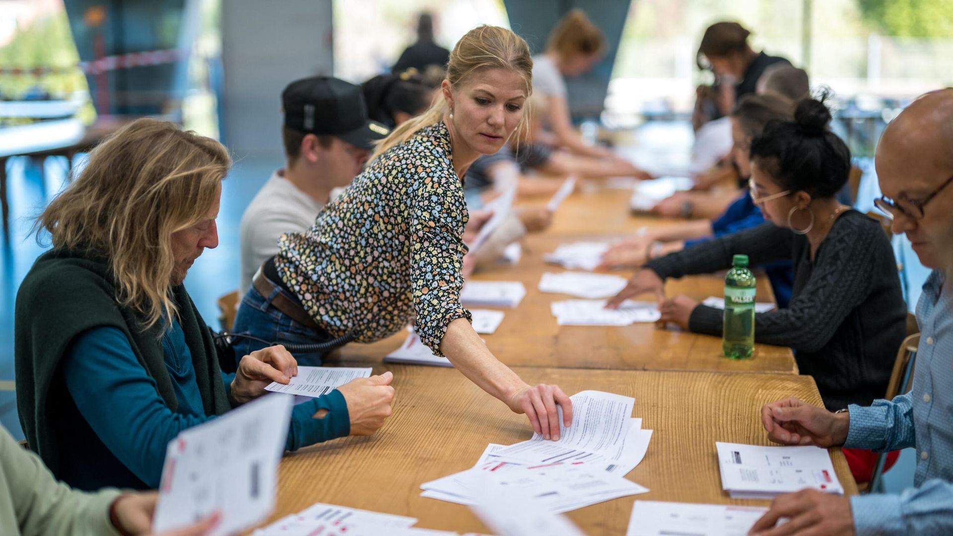 Подсчет голосов на парламентских выборах в Берне, Швейцария Подсчет голосов на парламентских выборах в Берне, Швейцария - РИА Новости, 1920, 22.10.2023