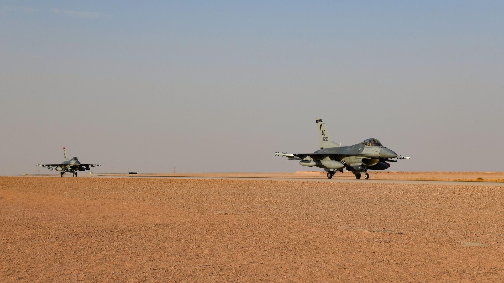 Истребители F-16 Истребители F-16 - РИА Новости, 1920, 09.11.2023
