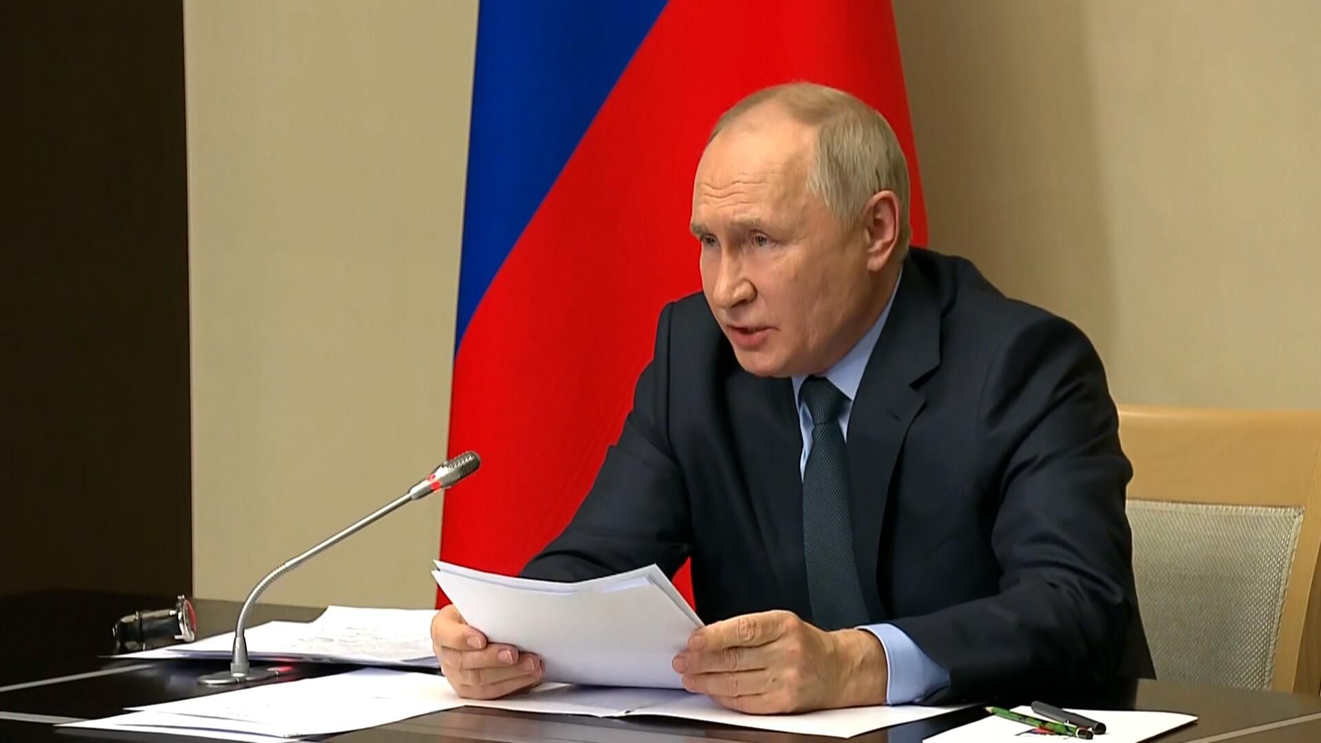 Путин об инспирировании событий в Махачкале западными спецслужбами - РИА Новости, 1920, 30.10.2023