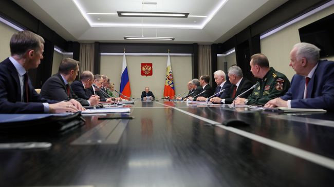 Президент РФ Владимир Путин проводит совещание с членами Совета безопасности РФ, правительства РФ и руководством силовых ведомств. 30 октября 2023