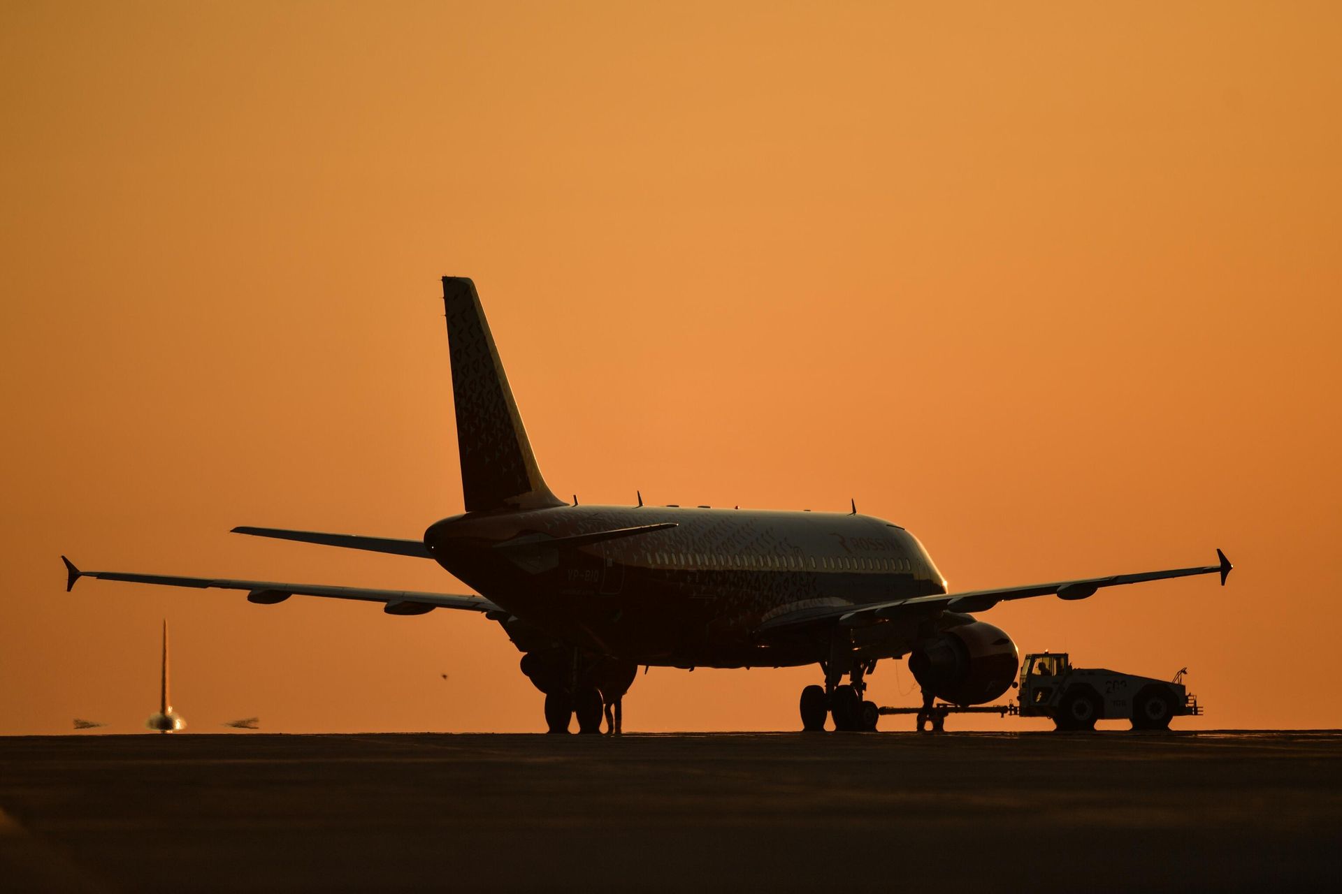Пассажирский авиалайнер Boeing 777-31H(ER) авиакомпании Россия Пассажирский авиалайнер Boeing 777-31H(ER) авиакомпании Россия - РИА Новости, 1920, 02.05.2024