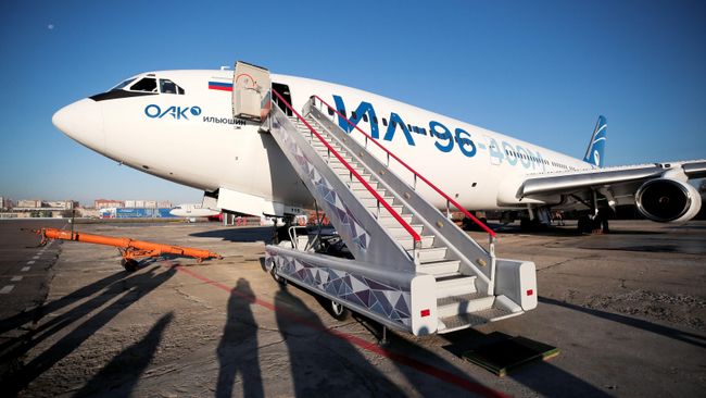 Ил-96-400М