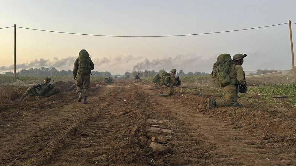 Израильские военные во время наземной операции на территории сектора Газа Израильские военные во время наземной операции на территории сектора Газа - РИА Новости, 1920, 17.12.2023