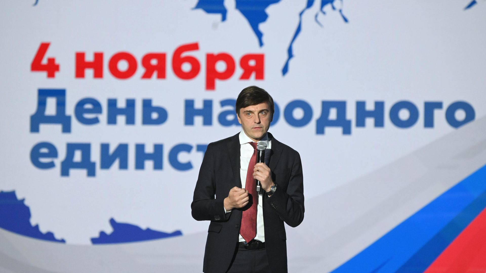 Министр просвещения РФ Сергей Кравцов на Международной выставке-форуме Россия на ВДНХ Министр просвещения РФ Сергей Кравцов на Международной выставке-форуме Россия на ВДНХ - РИА Новости, 1920, 07.11.2023