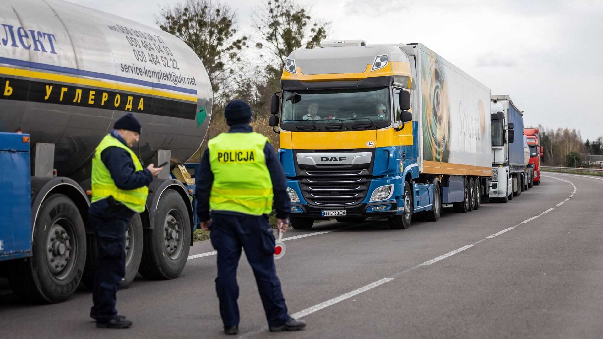 Протесты польских дальнобойщиков на границе с Украиной Протесты польских дальнобойщиков на границе с Украиной - РИА Новости, 1920, 08.11.2023
